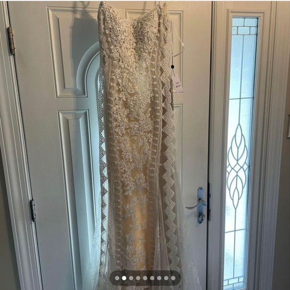 NEW with tags Jovani wedding gown Size 2 with tags no alterations smoke free - Picture 11 of 12